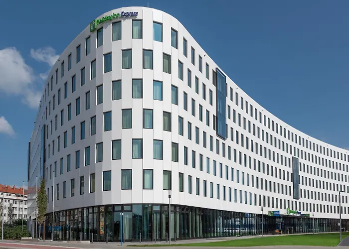 Hotel: Holiday Inn Express Düsseldorf - Hauptbahnhof, an IHG Hotel